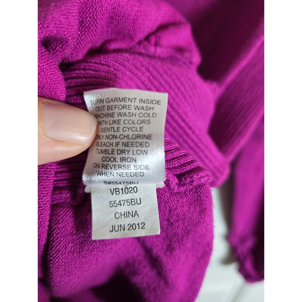 oneA Women Magenta Pink V-Neck Ruched Side & Sleeve Knit Sweater Size Small - Picture 4 of 8